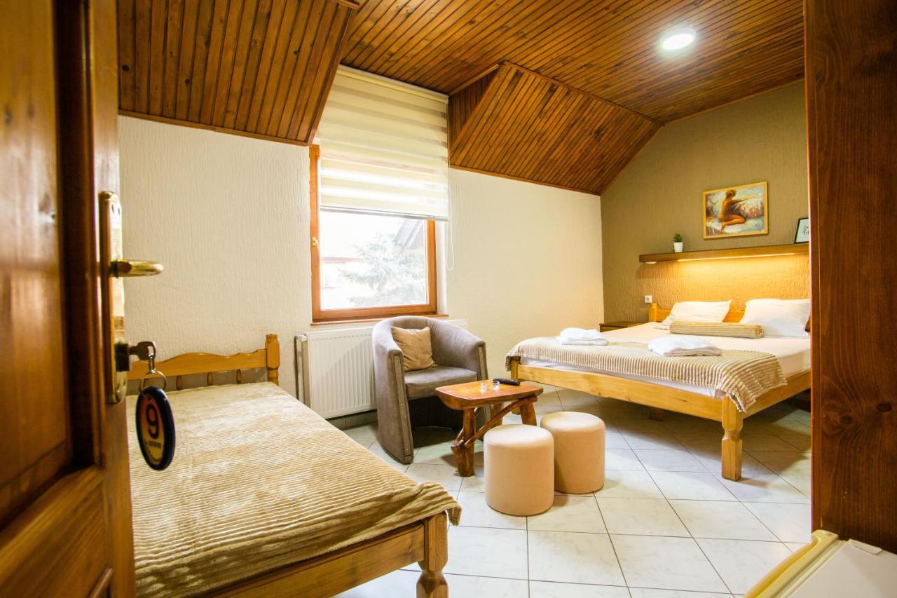 Palić Guest House Vila Alexandar מראה חיצוני תמונה