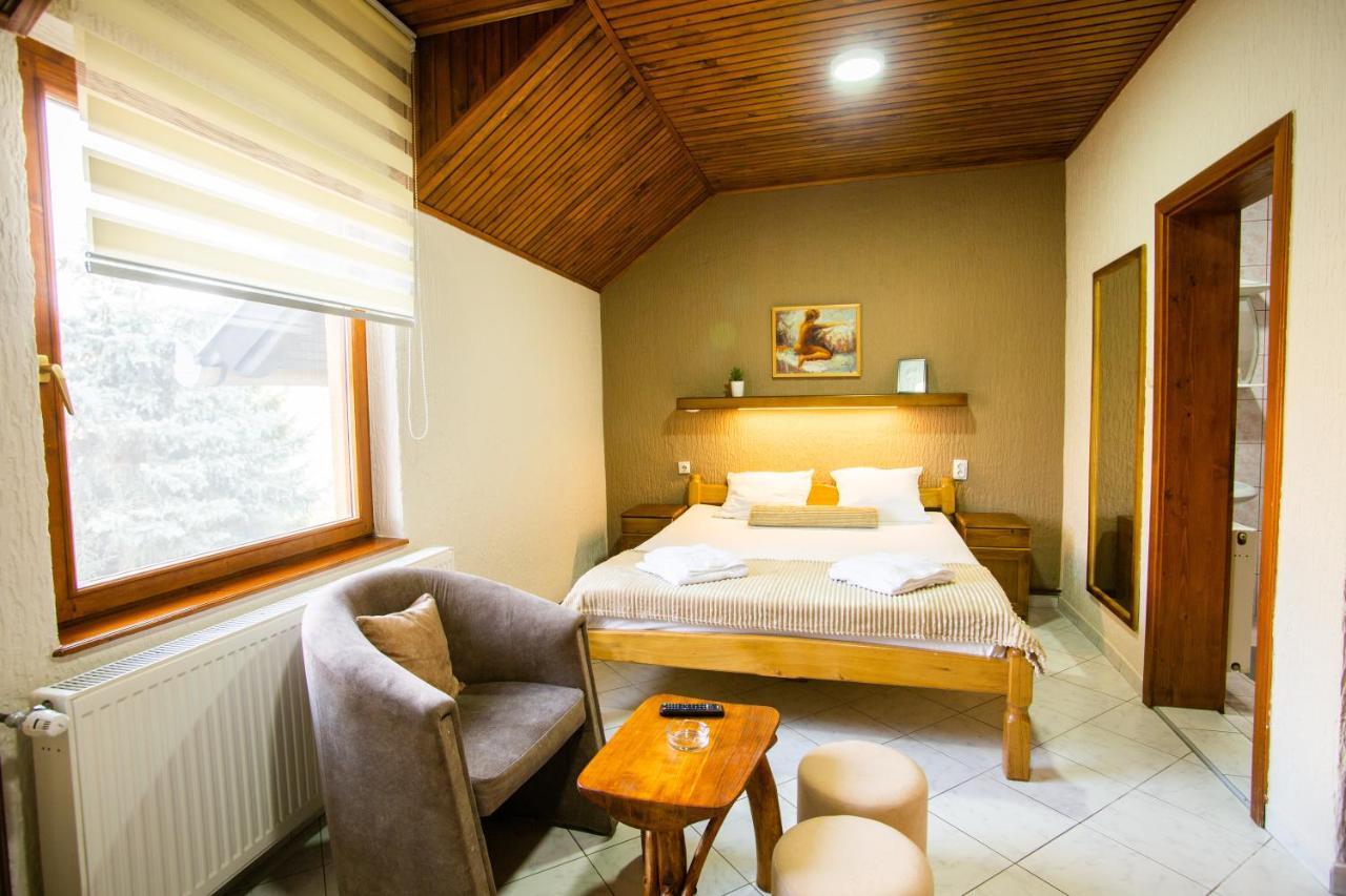 Palić Guest House Vila Alexandar מראה חיצוני תמונה