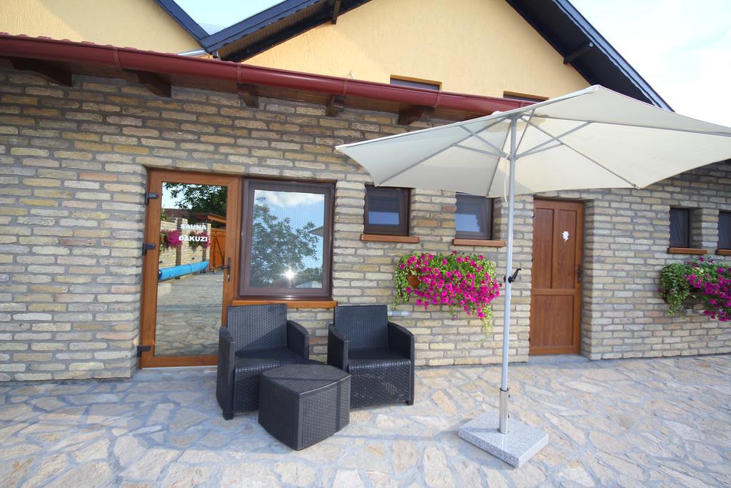 Palić Guest House Vila Alexandar מראה חיצוני תמונה